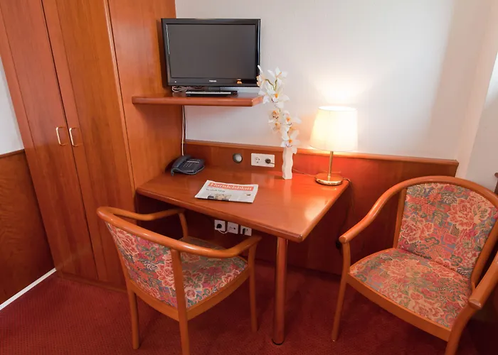 Hagemann Hafen Hotel 3*