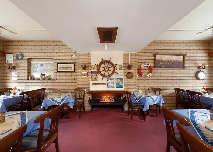 Hagemann Hafen Hotel 3*